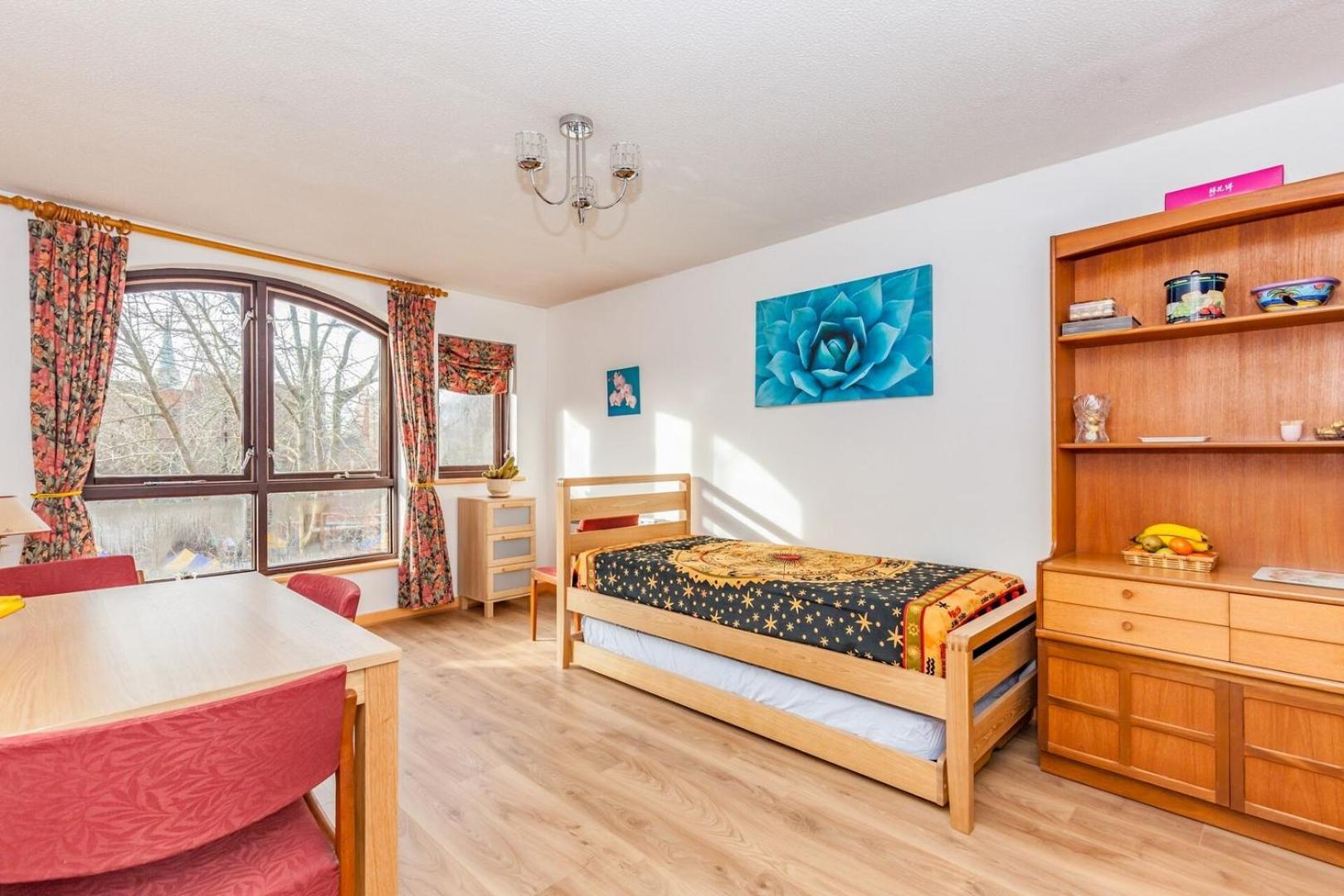 New Bright And Sunny Flat In Oxford City Centre المظهر الخارجي الصورة