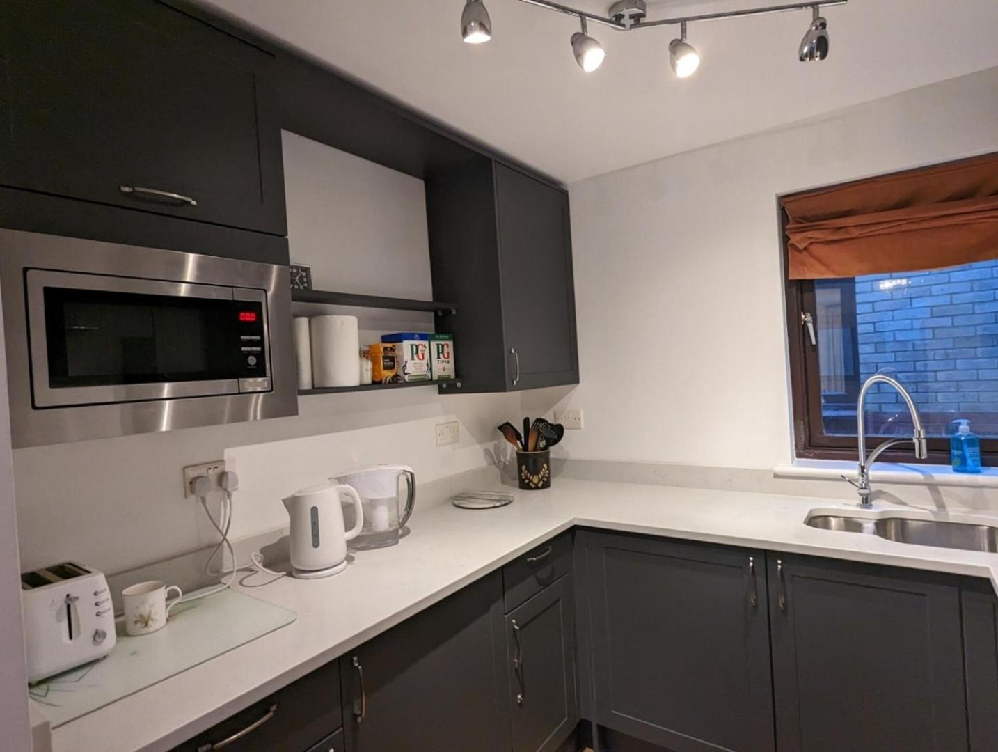 New Bright And Sunny Flat In Oxford City Centre المظهر الخارجي الصورة